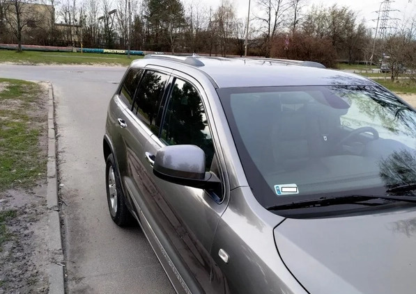 Jeep Grand Cherokee cena 54900 przebieg: 244900, rok produkcji 2012 z Łódź małe 631